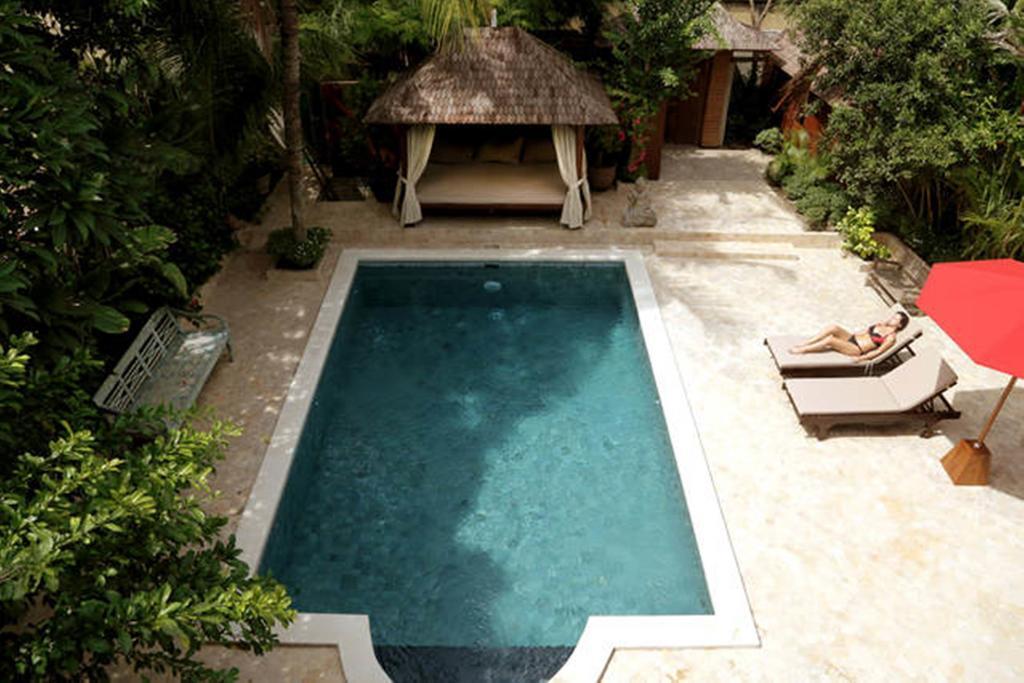 Villa Varuna Legian Habitación foto